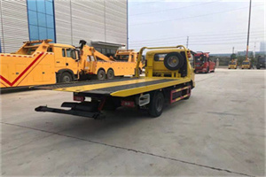 小店非事故拖车