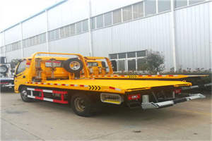 小店附近拖车救援搭电